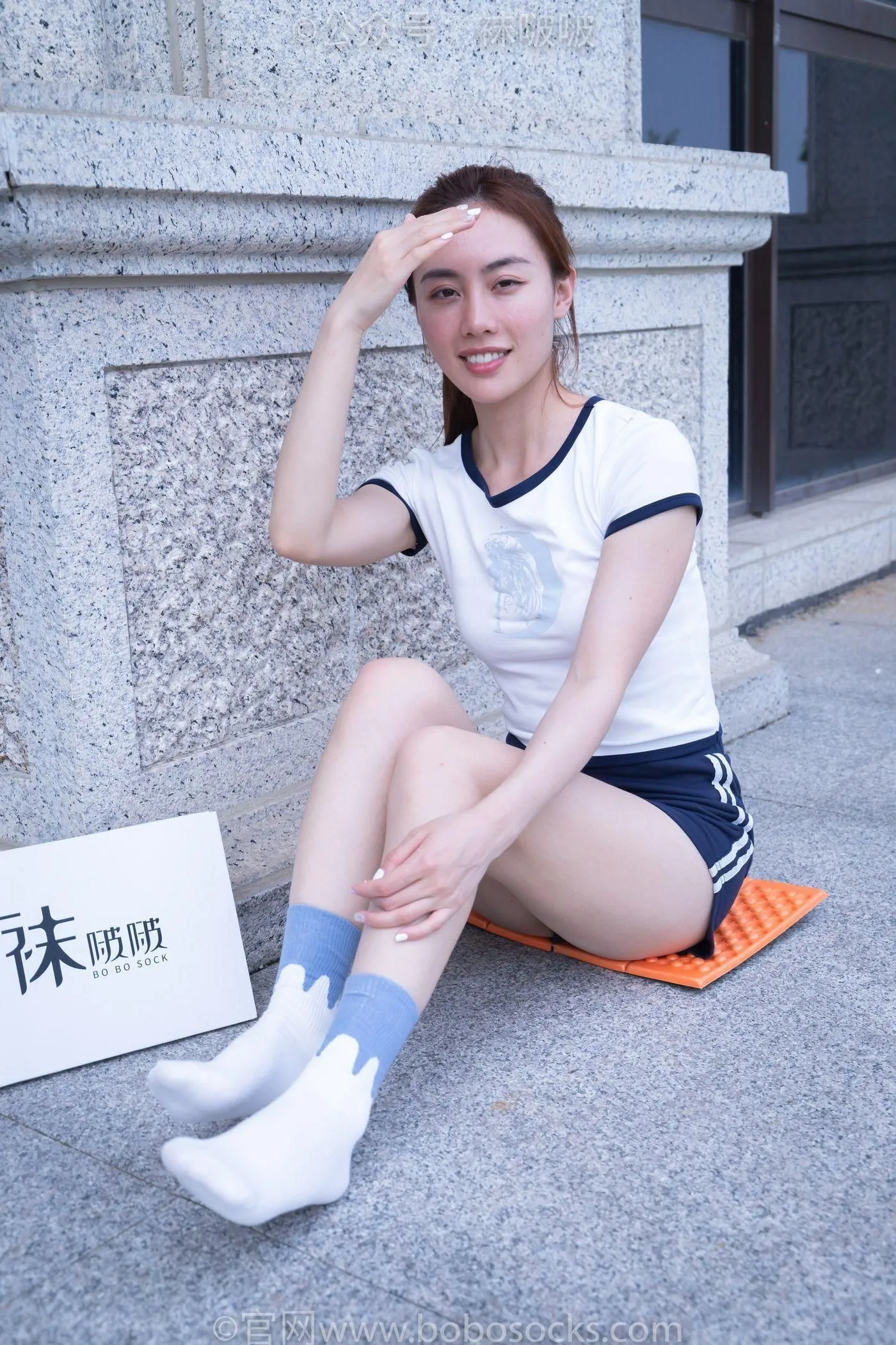 [BoBoSocks袜啵啵]NO.028 小米-运动鞋、白棉袜、裸足 [133P]插图4